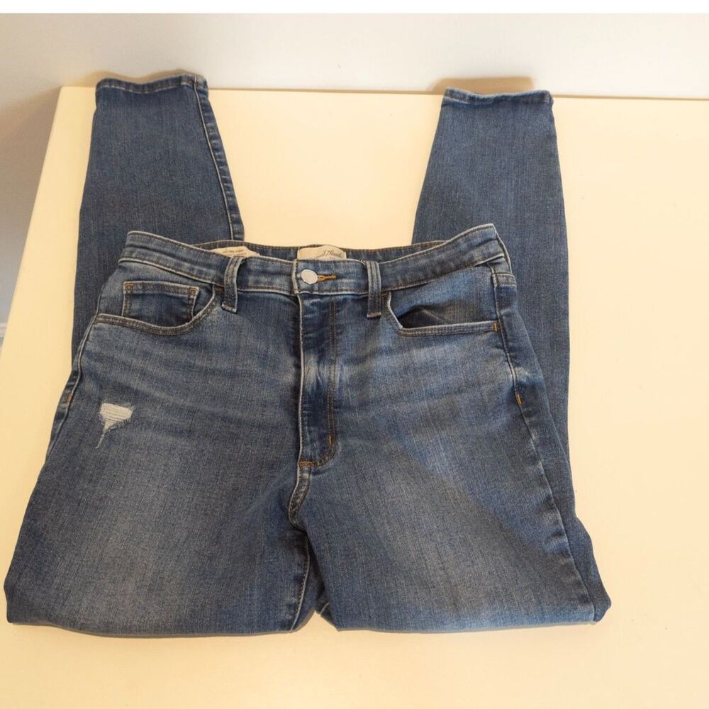 Universal Threads women's high rise‎ jeans size 10R